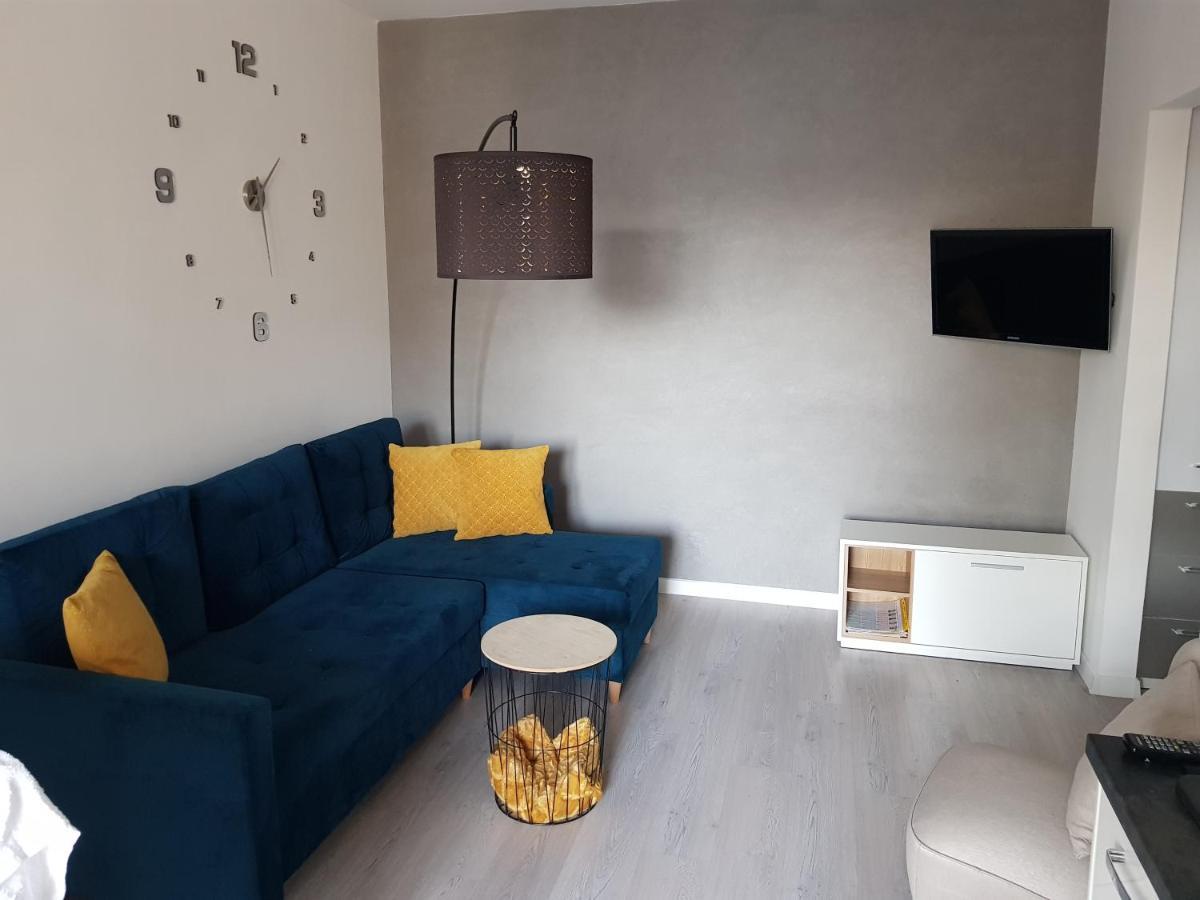 Appartamento Apartament White Ilawa Esterno foto