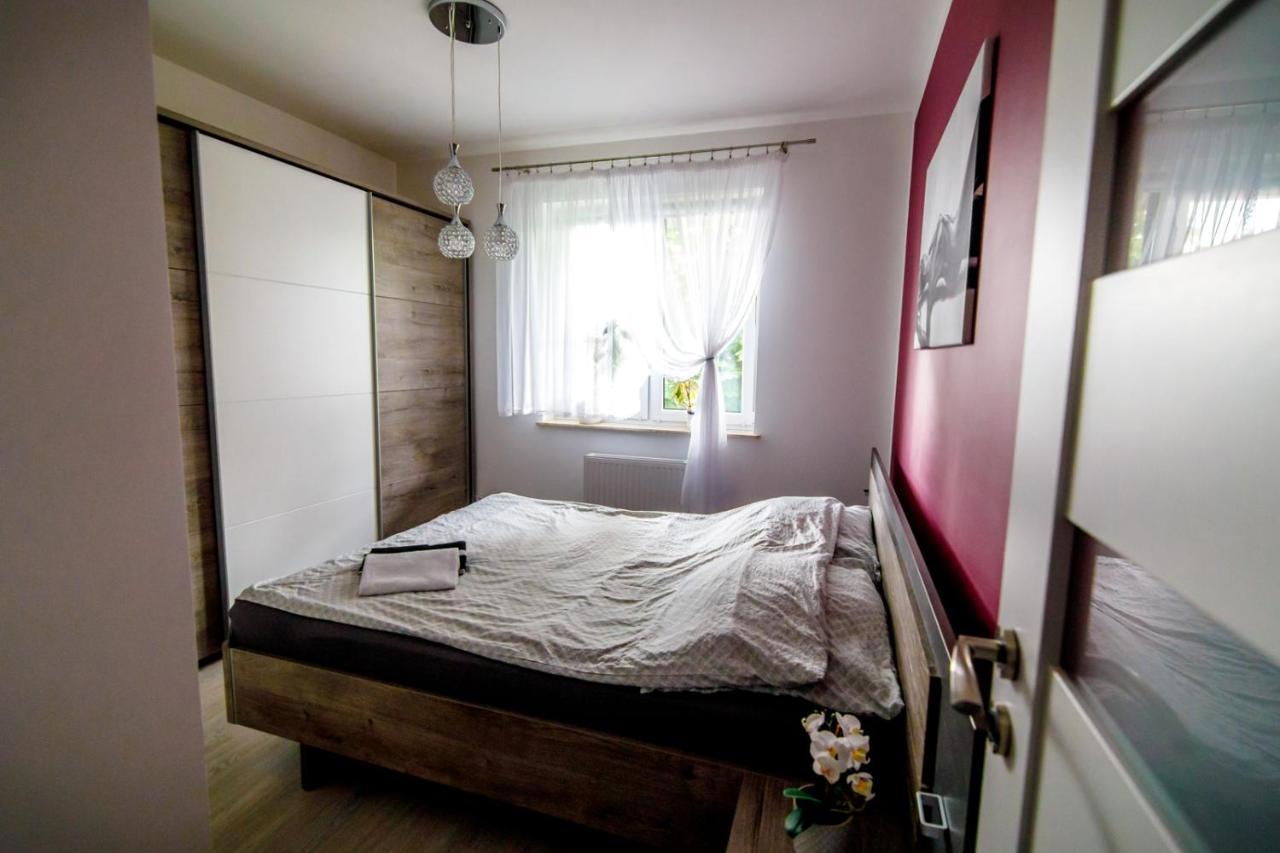 Appartamento Apartament White Ilawa Esterno foto