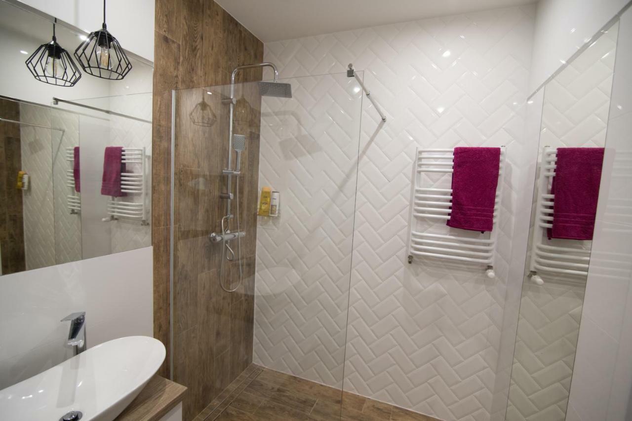 Appartamento Apartament White Ilawa Esterno foto